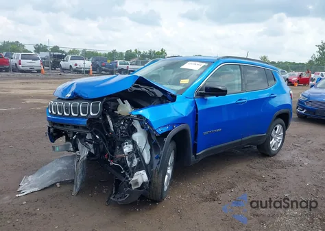 2022 Jeep Compass Latitude 4X4 из США, поврежденный, VIN 3C4NJDBB4NT136599
